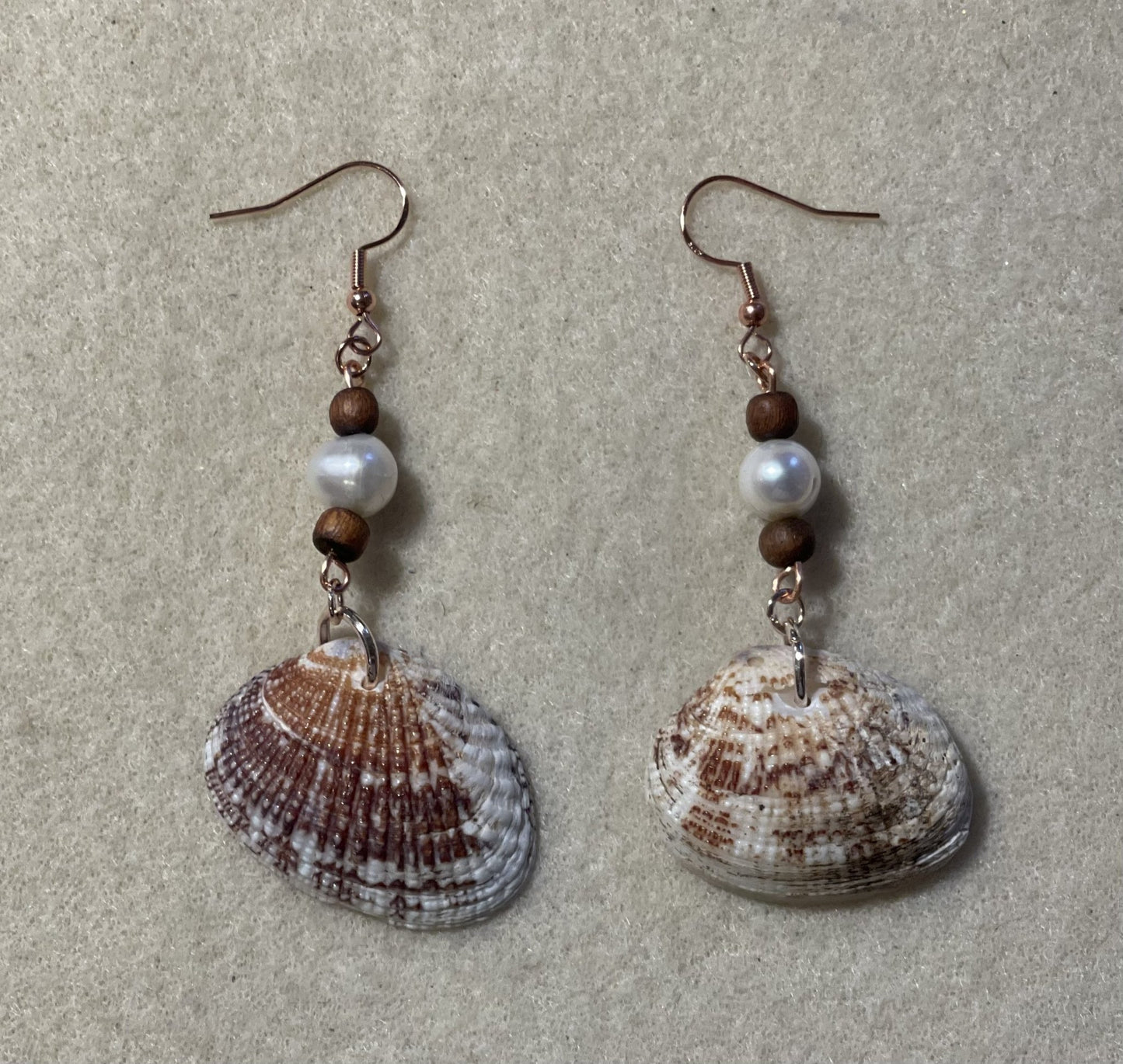 Beautiful Shell - E-monaejewels "LLC"